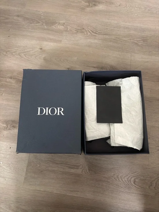 Dior shoes - Picture 2 of 11